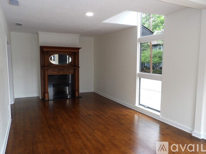 3219 Lee St 2 Beds Single Family Home for Rent - Photo gallery 3