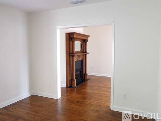 3219 Lee St 2 Beds Single Family Home for Rent - Photo gallery 4