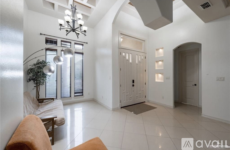 4012 Tyler Avenue West 4 Beds Single Family Home for Rent - Photo gallery 2