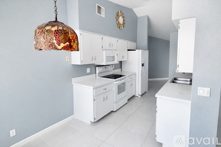 3442 N Tamarisk Ave 3 Beds Single Family Home for Rent - Photo gallery 3