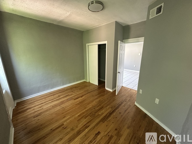 47 Milford Ave 3 Beds Apartment for Rent - Photo gallery 1