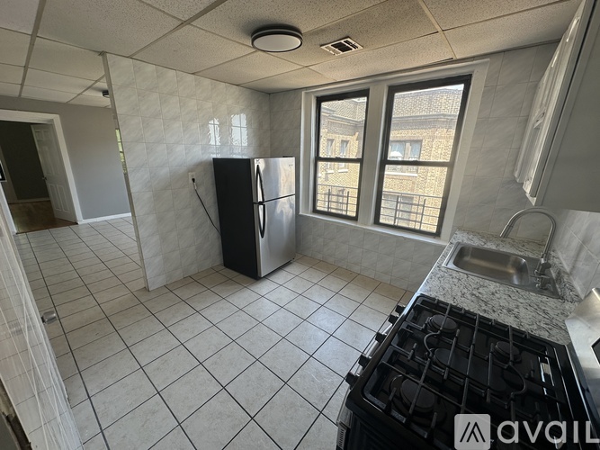 47 Milford Ave 3 Beds Apartment for Rent - Photo gallery 3