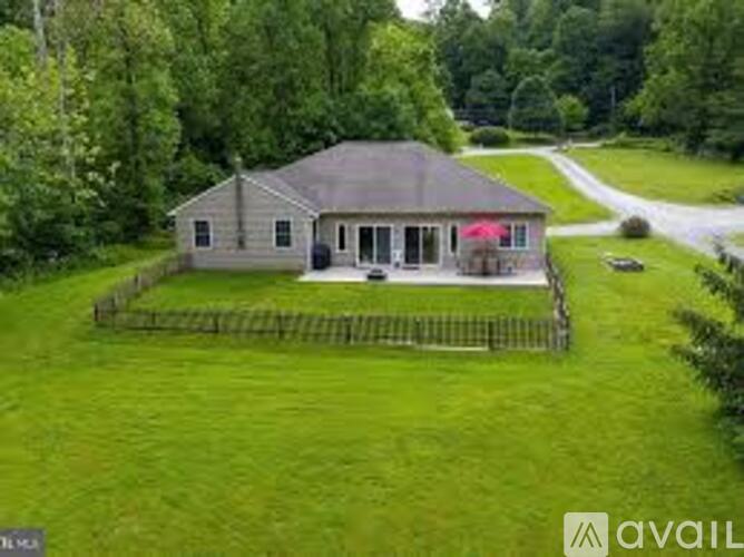 824 Apache Ln 3 Beds Single Family Home for Rent - Photo gallery 2
