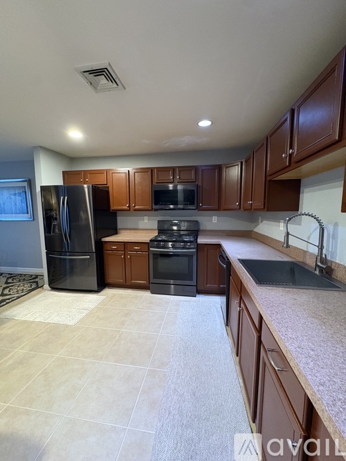 3 Kristen Court 2 Beds Townhouse for Rent - Photo gallery 5