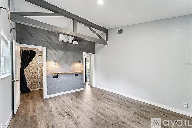 2153 75th Way North 3 Beds Single Family Home for Rent - Photo gallery 3