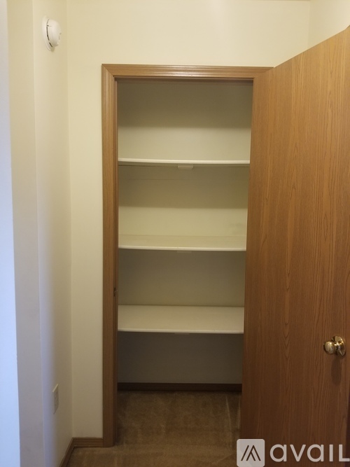 710 Priestley Townhouse Ct 2 Beds Townhouse for Rent - Photo gallery 4
