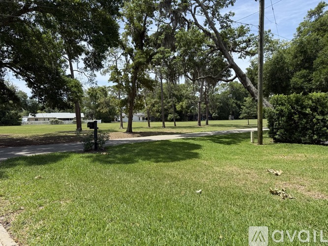 467 Sanford Avenue 3 Beds Single Family Home for Rent - Photo gallery 3