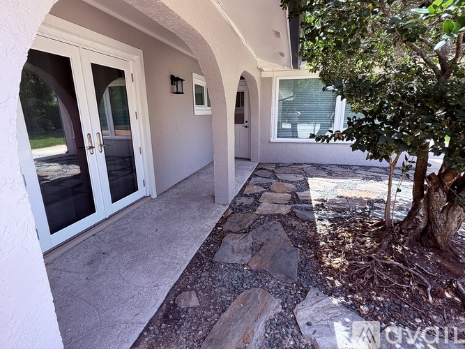467 Sanford Avenue 3 Beds Single Family Home for Rent - Photo gallery 5