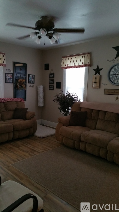 23140 Elm St 2 Beds Single Family Home for Rent - Photo gallery 4