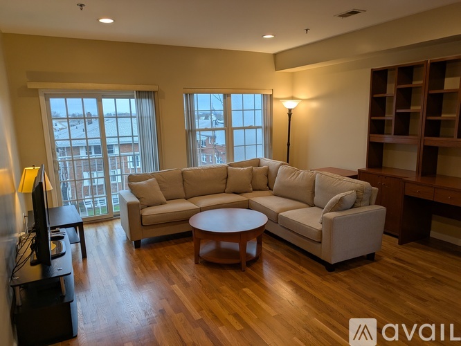 351 South Broad Street 2 Beds Condo for Rent - Photo gallery 4