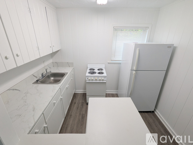 405 58th St Studio Apartment for Rent - Photo gallery 5
