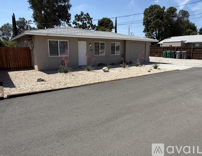 180 East Barbour Street #C 2 Beds Single Family Home for Rent - Photo gallery 1