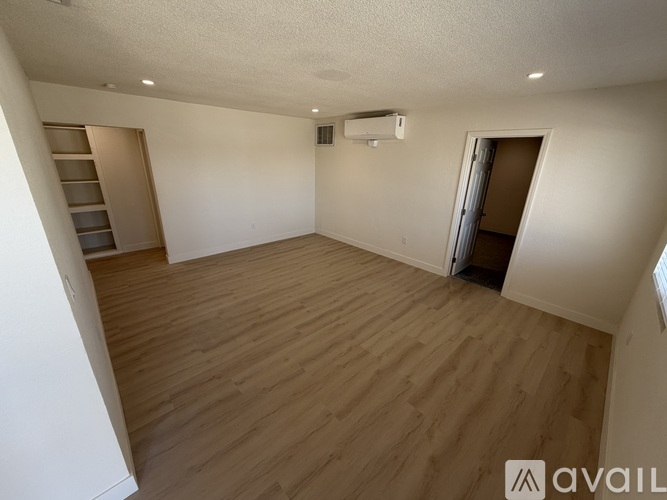180 East Barbour Street #C 2 Beds Single Family Home for Rent - Photo gallery 4