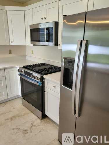 Sea Pl 2 Beds Condo for Rent - Photo gallery 2