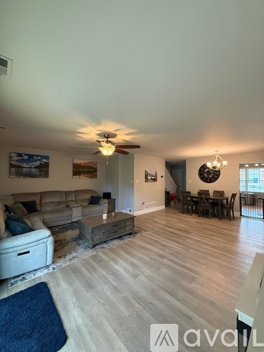 233 Lafayette Drive 3 Beds Townhouse for Rent - Photo gallery 3