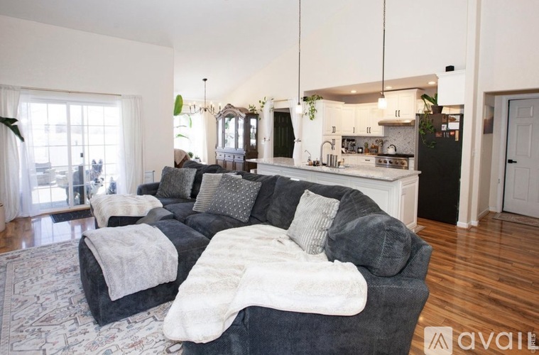 817 Nicole Road 3 Beds Single Family Home for Rent - Photo gallery 3