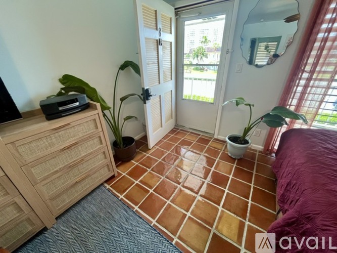 167 North Collier Boulevard Studio Condo for Rent - Photo gallery 5