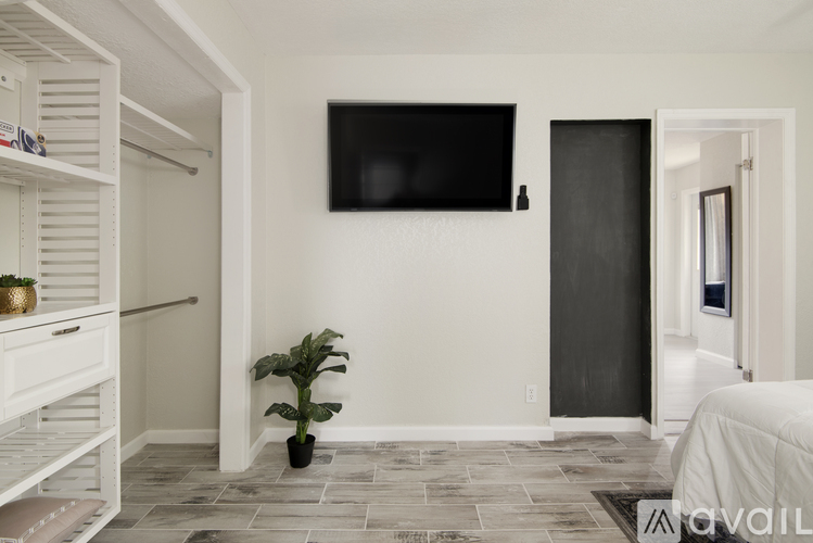 4303 Walis Place 3 Beds Single Family Home for Rent - Photo gallery 2