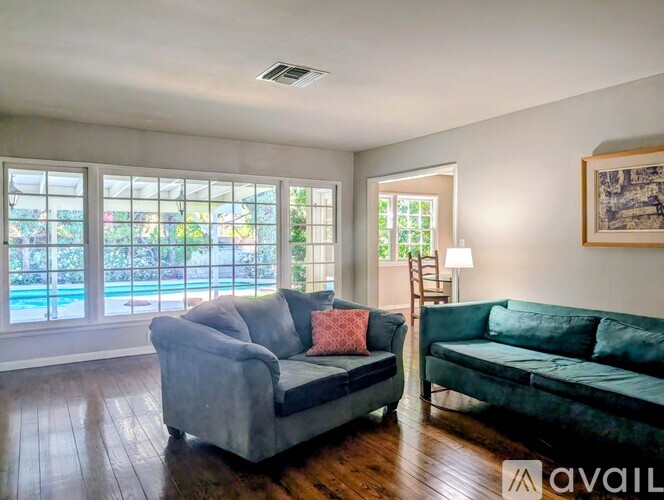 14610 Otsego Street 3 Beds Single Family Home for Rent - Photo gallery 2