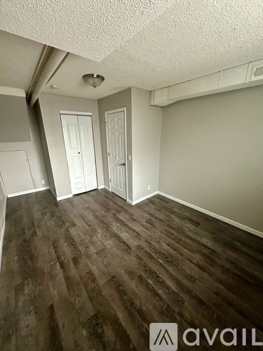 947 E Augusta Ave 4 Beds Apartment for Rent - Photo gallery 4