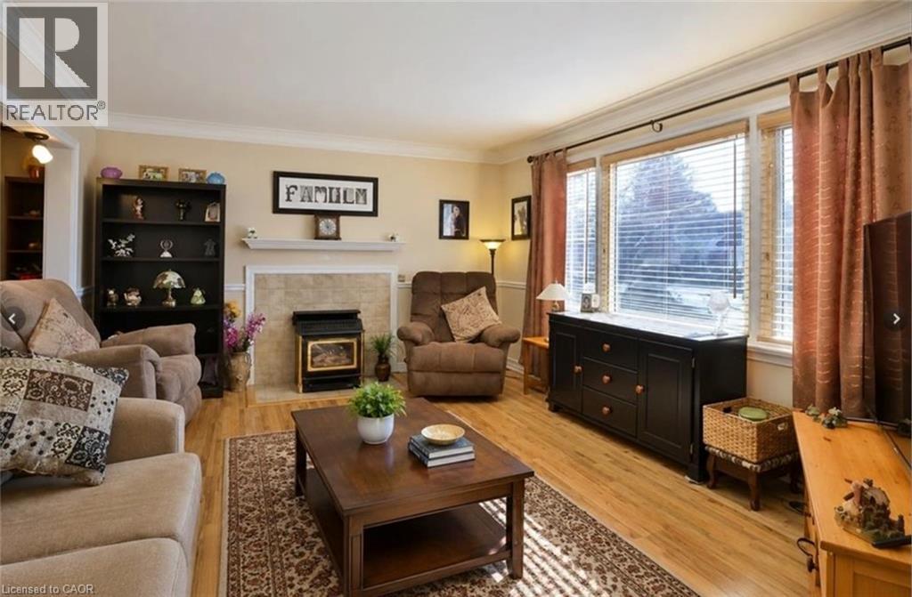 92 PATTANDON Avenue Unit# B 2 Beds House for Rent - Photo gallery 2