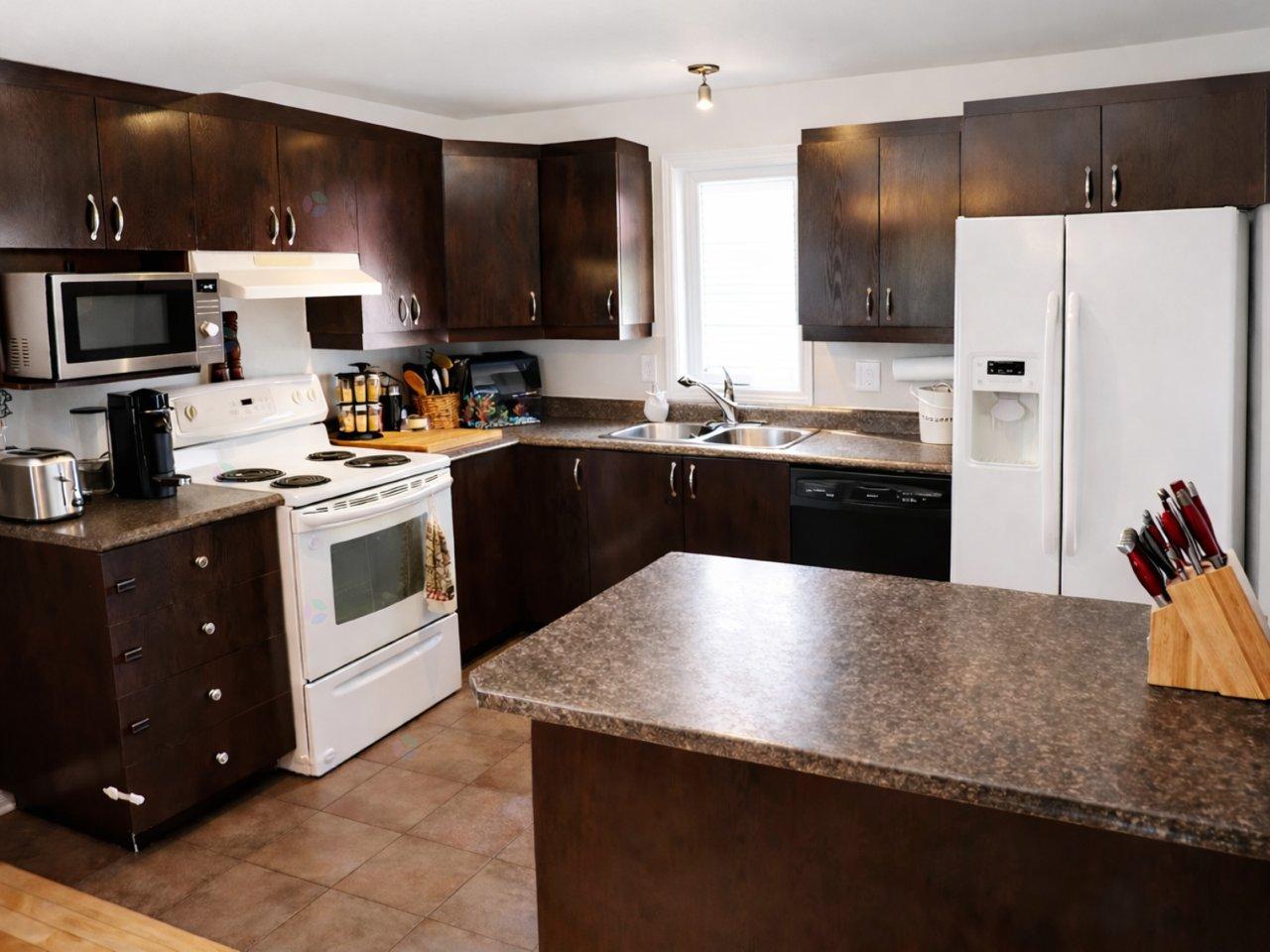 78 Rue du Fusain 3 Beds House for Rent - Photo gallery 2