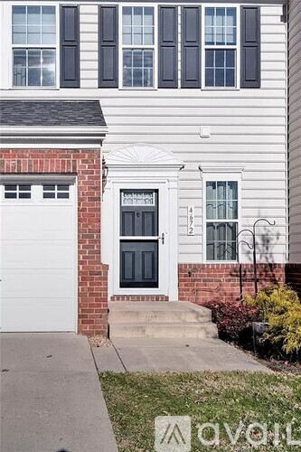 4672 Noland Boulevard 4 Beds Single Family Home for Rent - Photo gallery 2