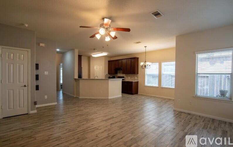 491 Oak Chase Drive 4 Beds Single Family Home for Rent - Photo gallery 5