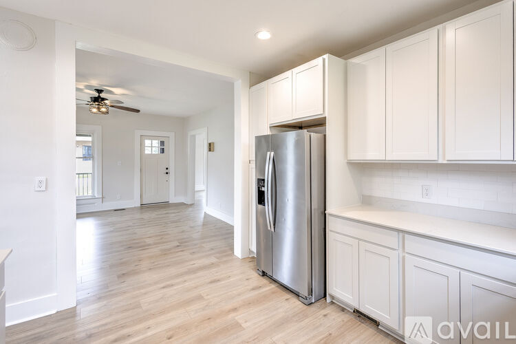 291 S Main St 4 Beds Single Family Home for Rent - Photo gallery 5