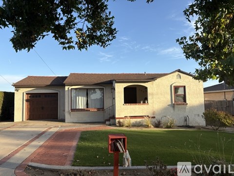 160 G St 3 Beds Apartment for Rent
