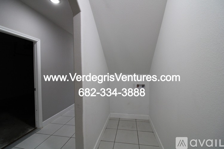 110 E Wilson St 3 Beds Apartment for Rent - Photo gallery 5