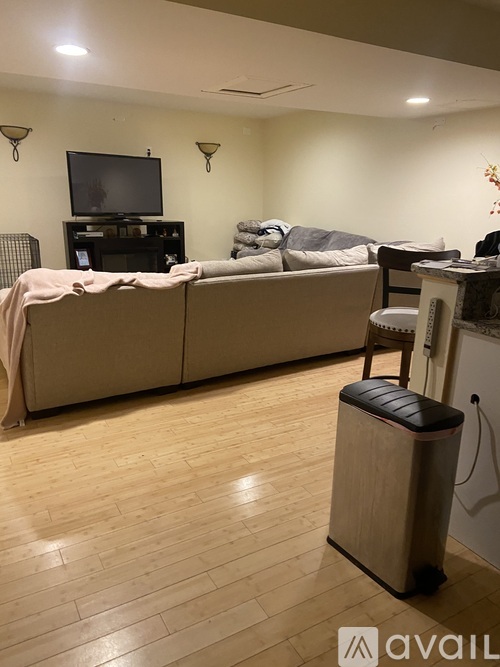 18084 Camdenhurst Drive 2 Beds Single Family Home for Rent - Photo gallery 3