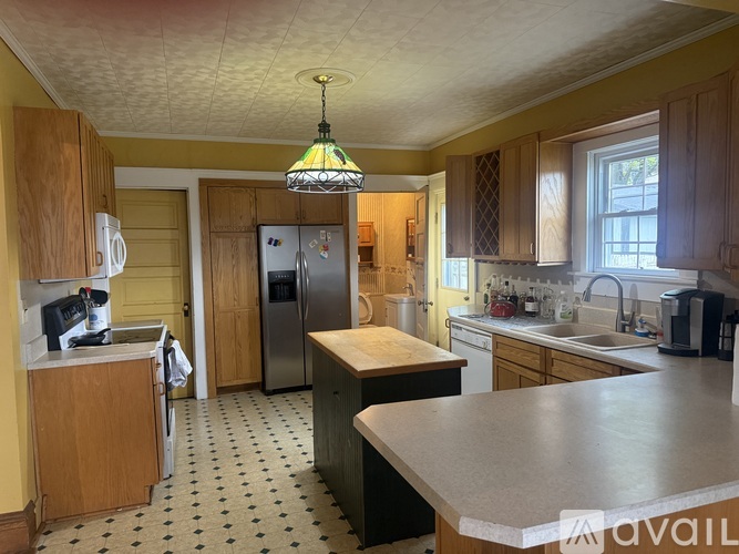 520 Grant St 4 Beds Single Family Home for Rent - Photo gallery 1