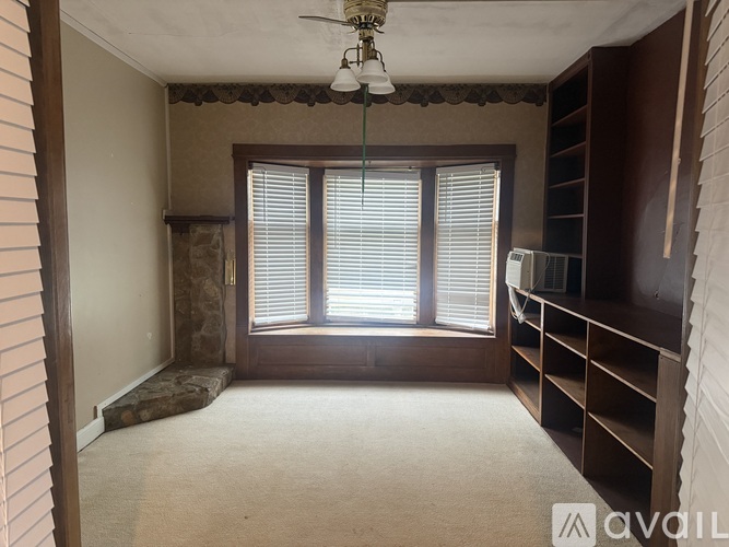520 Grant St 4 Beds Single Family Home for Rent - Photo gallery 3
