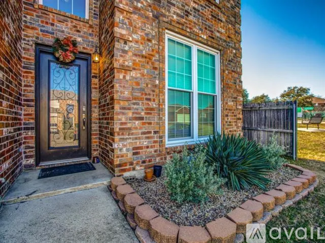 3001 Vicksburg Ln 4 Beds Single Family Home for Rent - Photo gallery 3