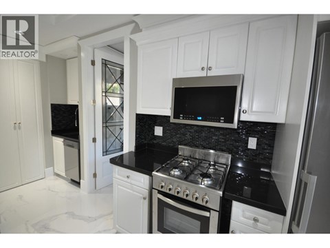 7505 KINGSWAY 1 Apartment for Rent