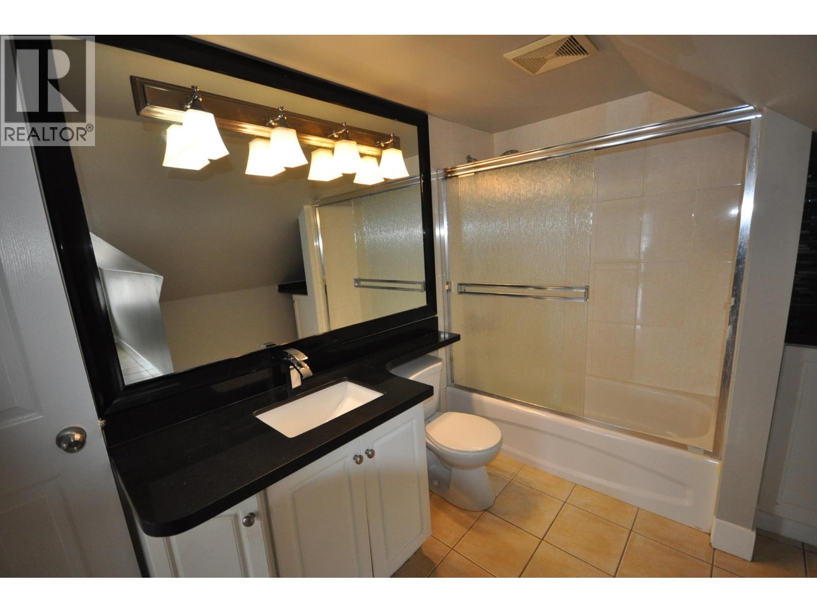 7505 KINGSWAY 3 Beds House for Rent - Photo gallery 3