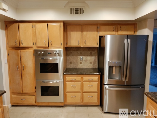 15707 Varden Street 5 Beds Single Family Home for Rent - Photo gallery 3