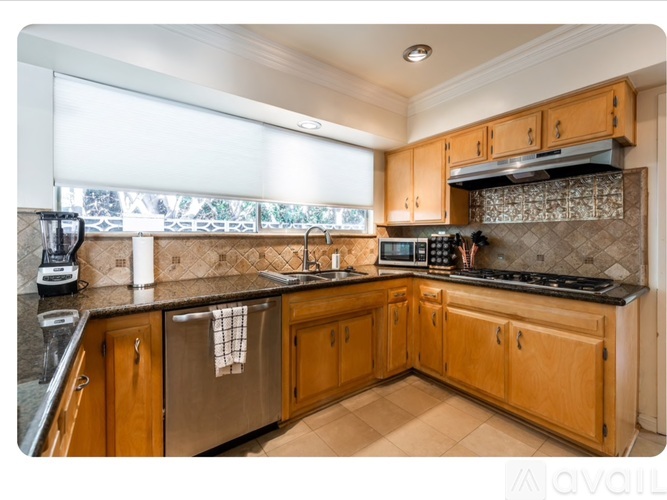 15707 Varden Street 5 Beds Single Family Home for Rent - Photo gallery 4