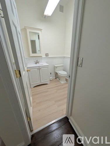 116 Knowlton St 3 Beds Apartment for Rent