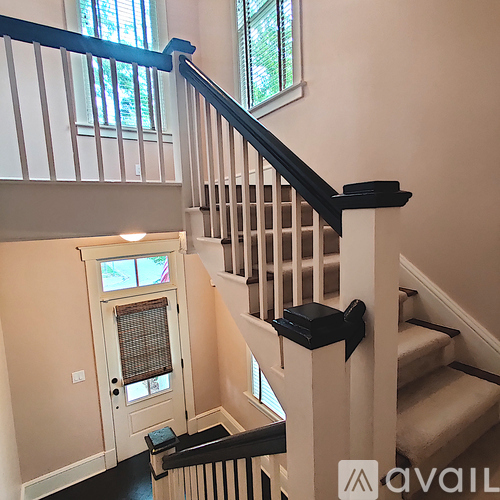 921 East Waldburg Street 2 Beds Apartment for Rent - Photo gallery 3