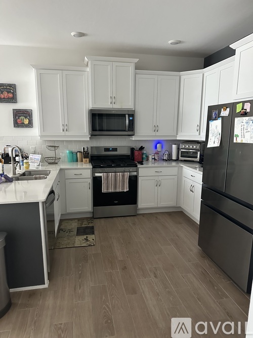 16998 Hawk Court 1 Single Family Home for Rent - Photo gallery 3