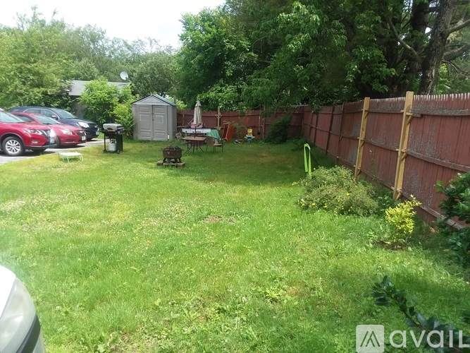 10 Glove Street 2 Beds Apartment for Rent - Photo gallery 1