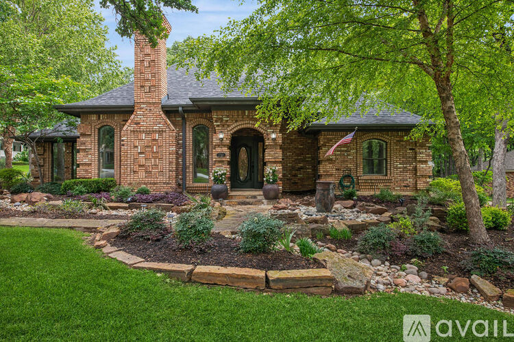 1798 Kingswood Drive 4 Beds Single Family Home for Rent - Photo gallery 1