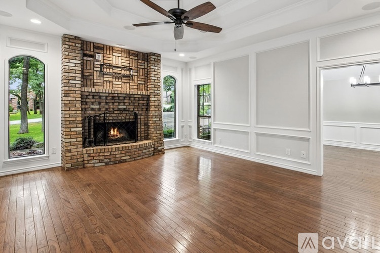 1798 Kingswood Drive 4 Beds Single Family Home for Rent - Photo gallery 2