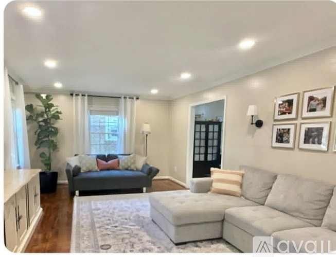 875 Loraine Drive 5 Beds Single Family Home for Rent - Photo gallery 4