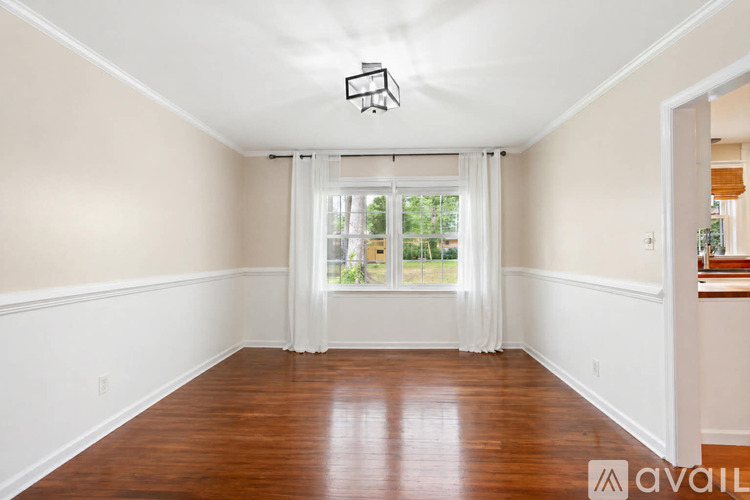 875 Loraine Drive 5 Beds Single Family Home for Rent - Photo gallery 5