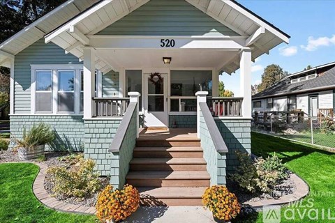 520 S 15Th Ave 3 Beds Apartment for Rent