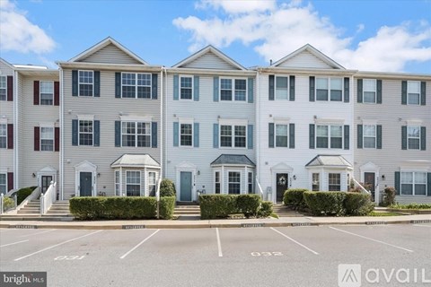 8834 Goose Landing Cir 3 Beds Apartment for Rent