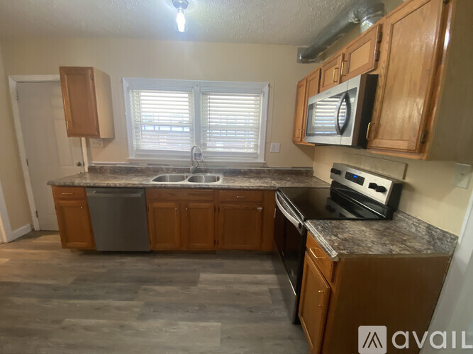 1302 Riddle Ave 3 Beds Single Family Home for Rent - Photo gallery 3
